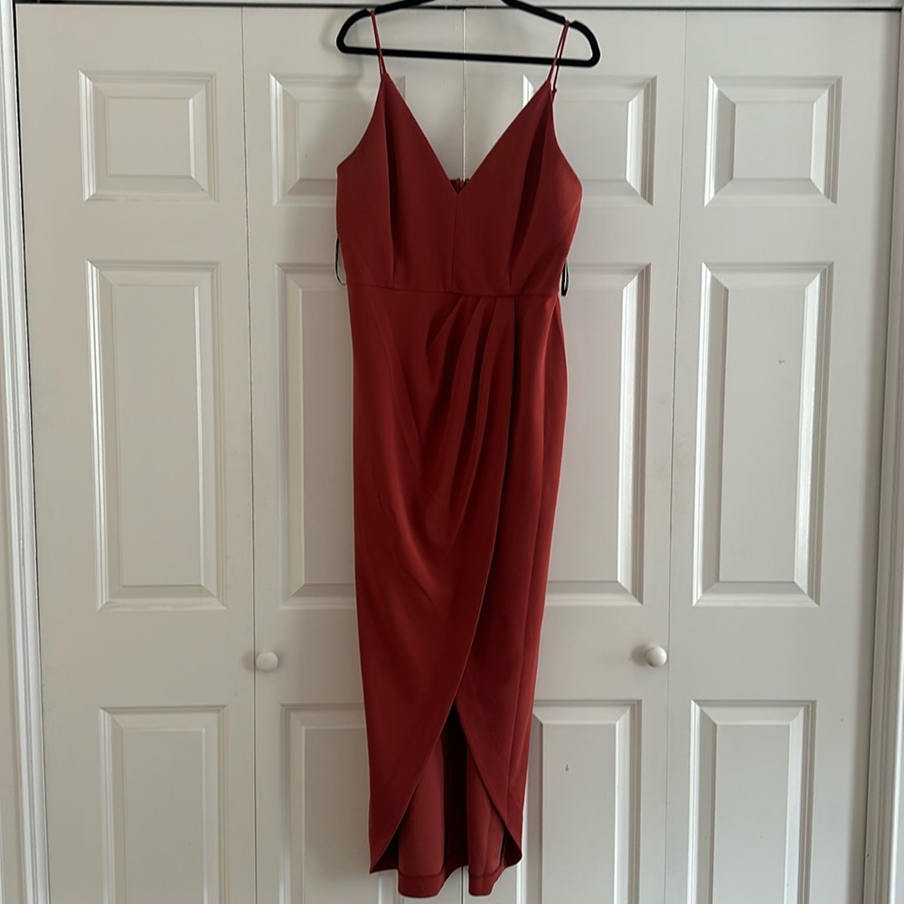 WAYF The Ines V-Neck Tulip Gown in Sienna  Size XL